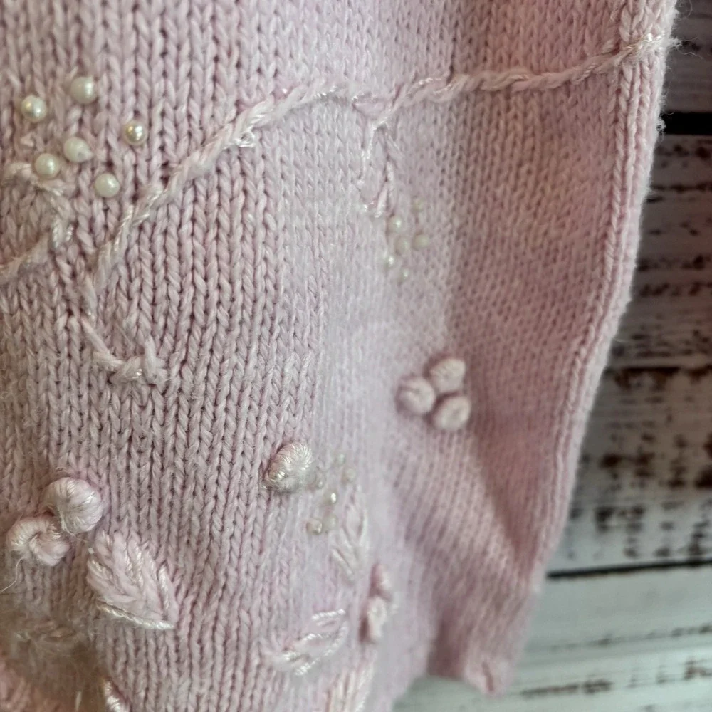 Vintage 80s 90s Sweater L Pink Cottagecore Embellished Pearls 3D Feminine Granny